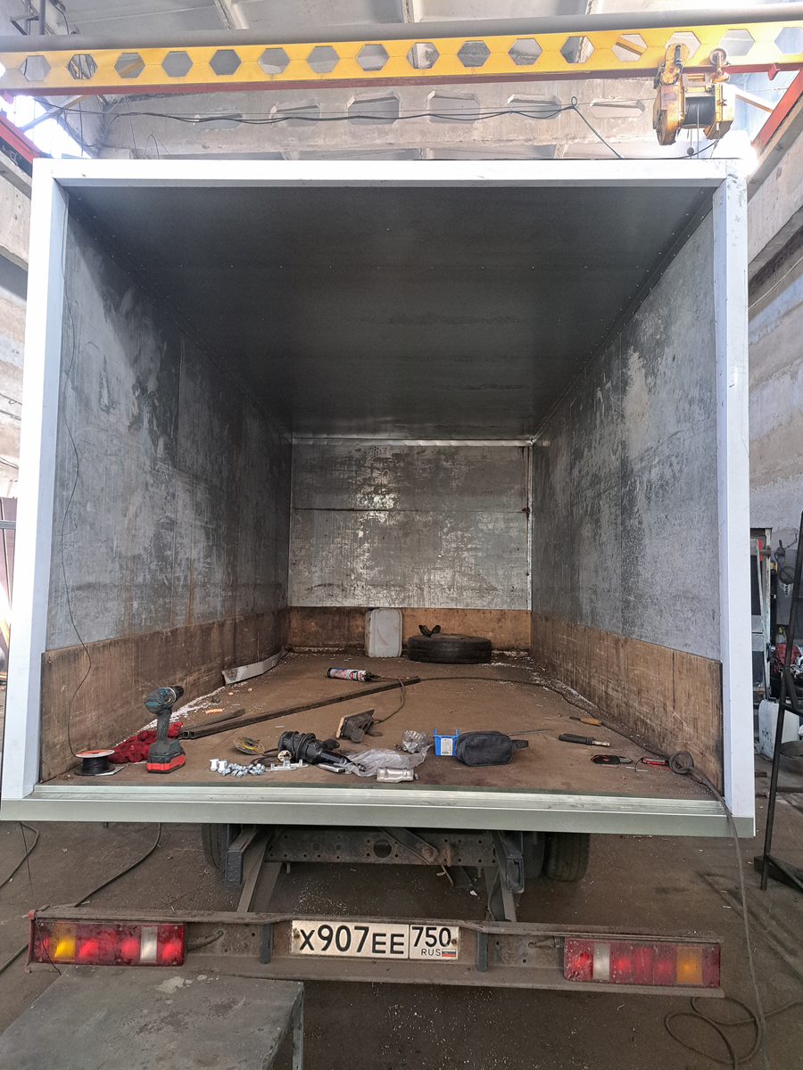 Ремонт крыши изотермического фургона Замена крыши изотермического фургона